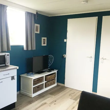 Boerennest - Heerlijk Met Overkapt Terras En 3 Slaapkamers - Max 5 Pers - 3 Km Noordzee - Locatie Op Moorhoek 10 *