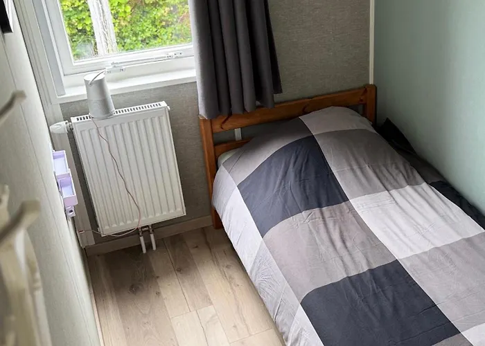 Chalet Boerennest Bij Strand En Duinen - Midicamping Van Der Burgh - Rockanje * Рокканье