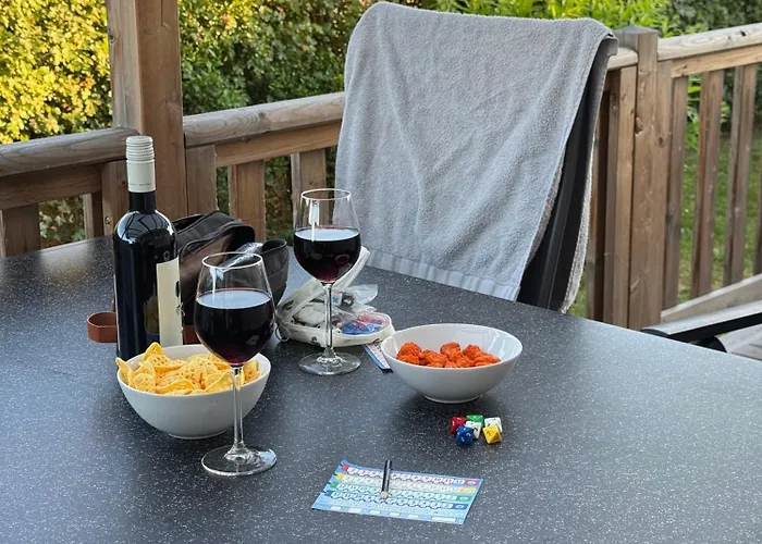 Chalet Boerennest Bij Strand En Duinen - Midicamping Van Der Burgh - Rockanje *