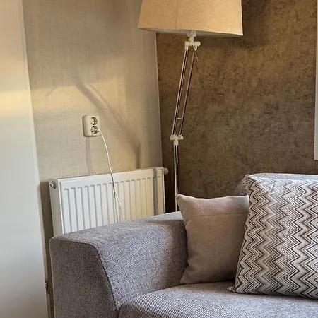 キャンプ場 Chalet Boerennest Bij Strand En Duinen - Midicamping Van Der Burgh - Rockanje *